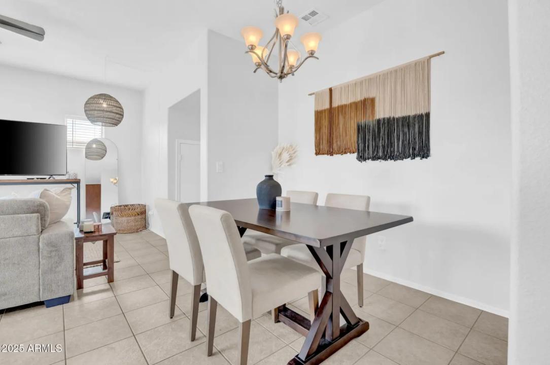 Real Estate Picture 6