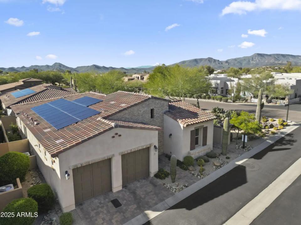 Real Estate Picture 20