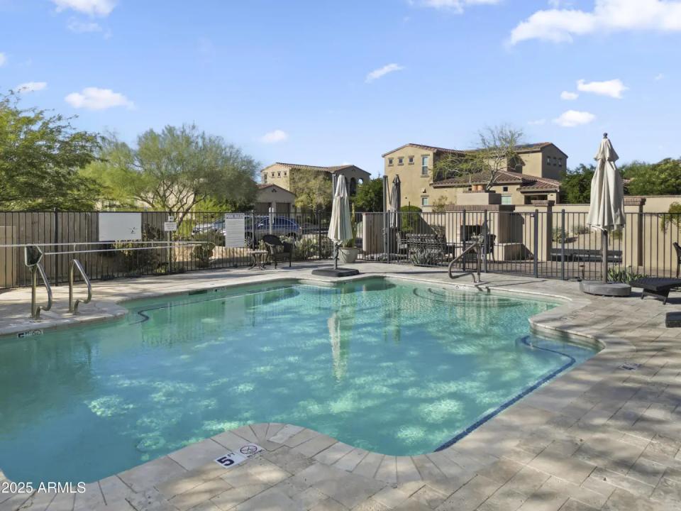 Real Estate Picture 23