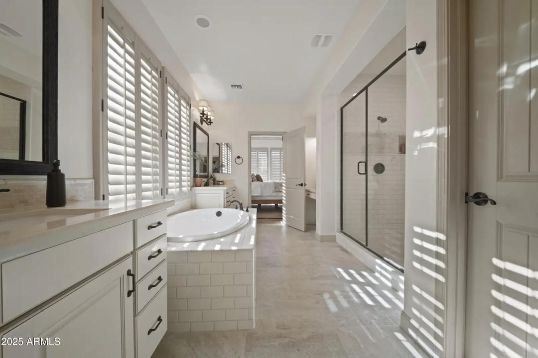 Real Estate Picture 14