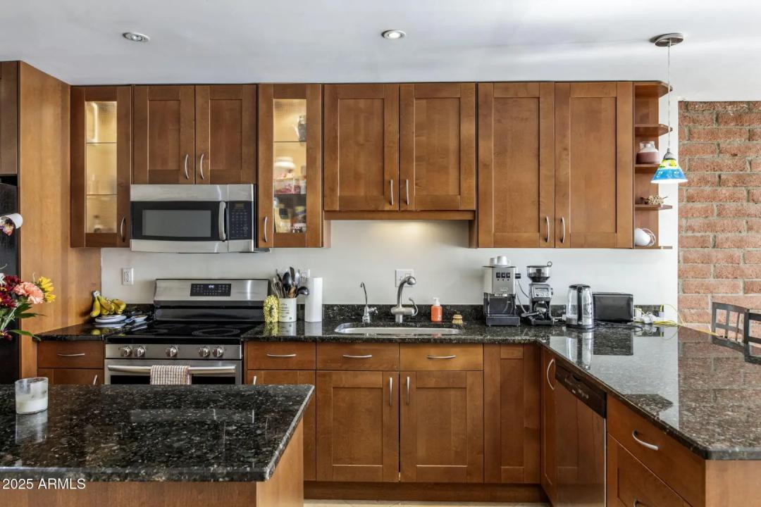 Real Estate Picture 2