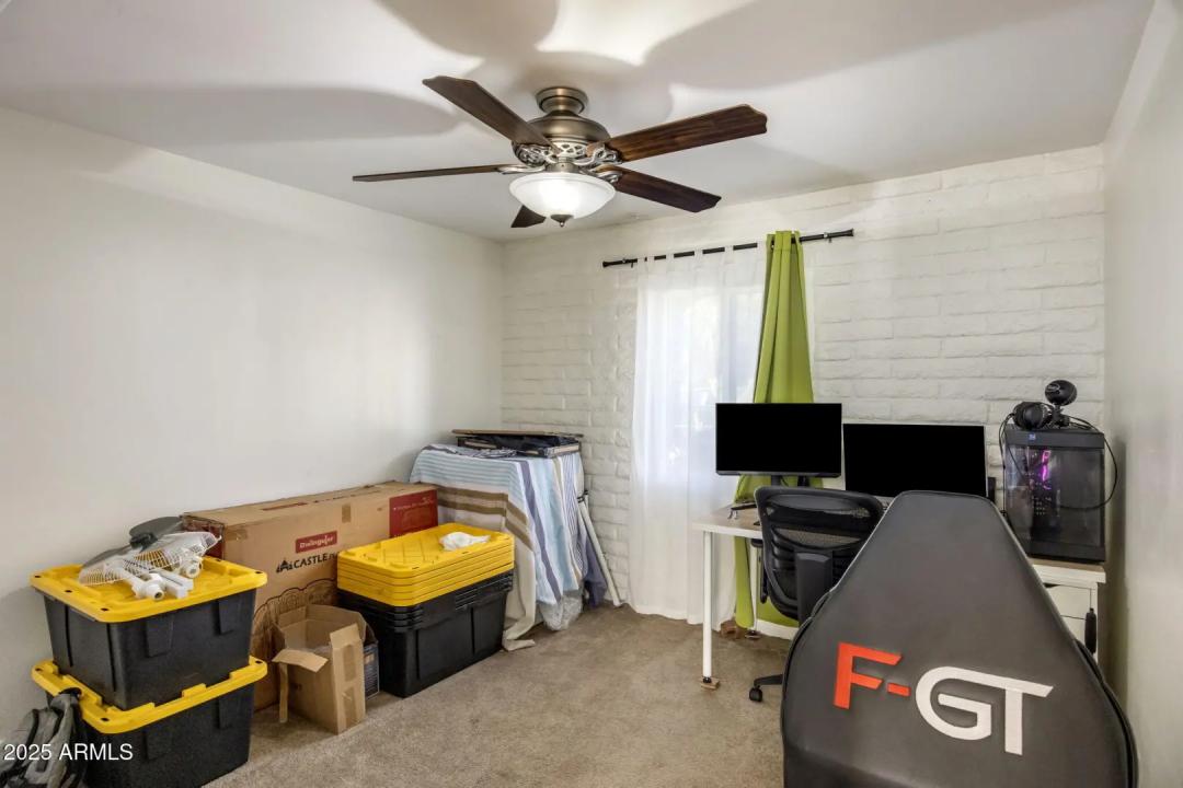 Real Estate Picture 8