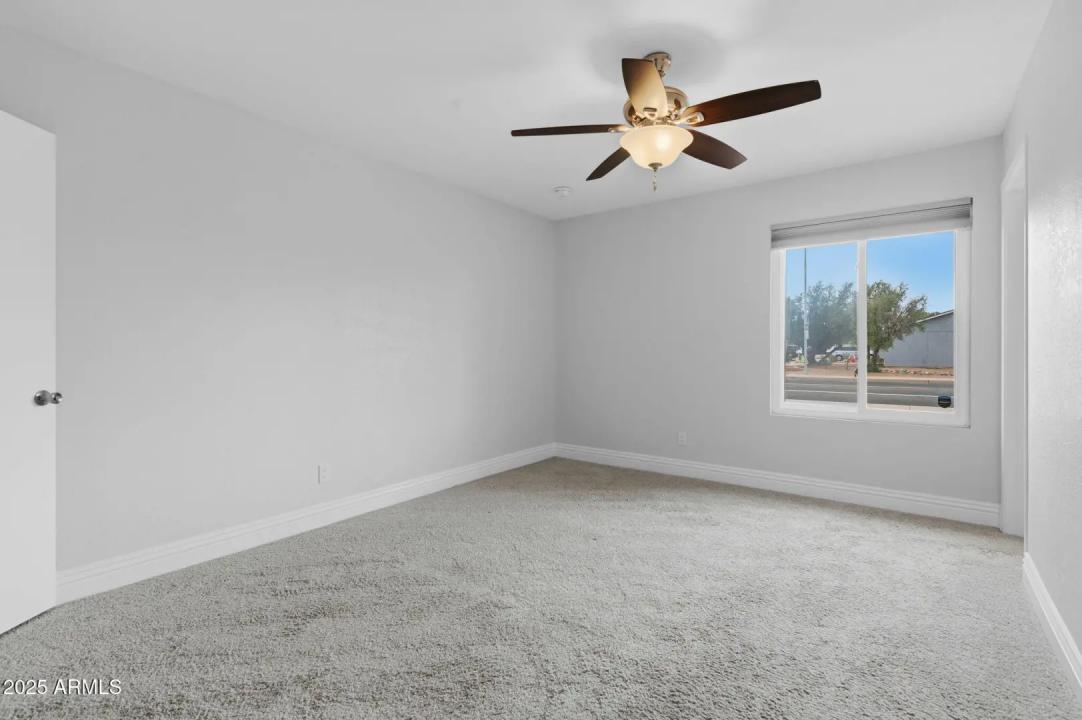 Real Estate Picture 6