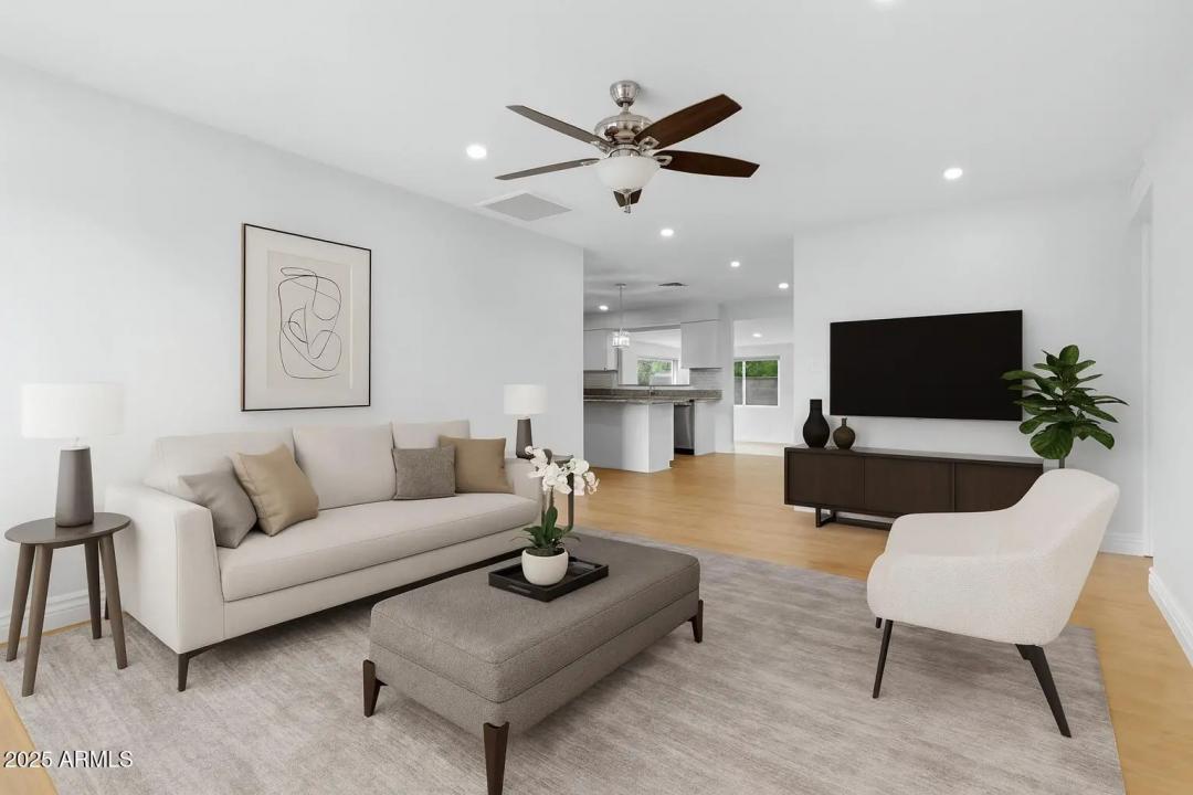 Real Estate Picture 5