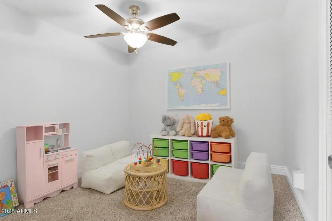 Real Estate Picture 17