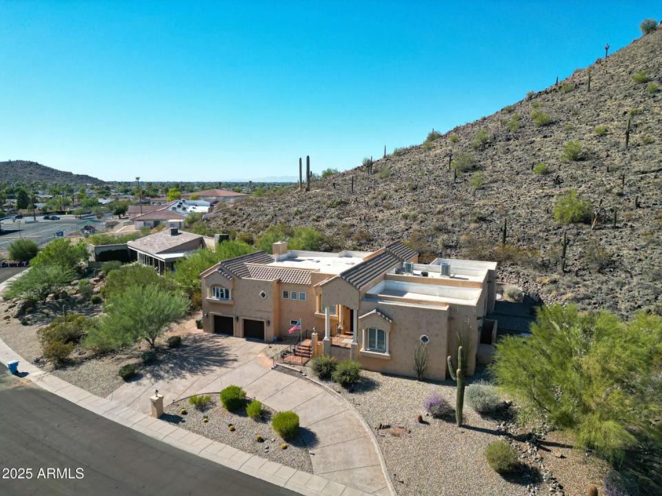 Real Estate Picture 25