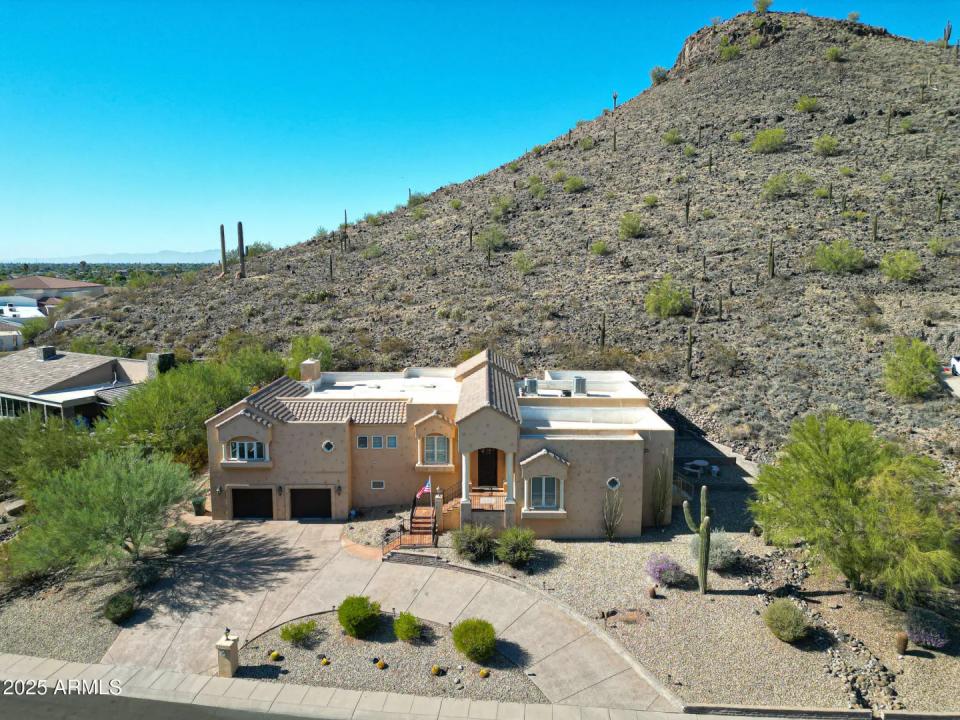 Real Estate Picture 6