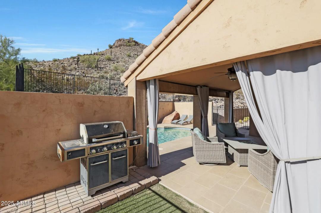 Real Estate Picture 22