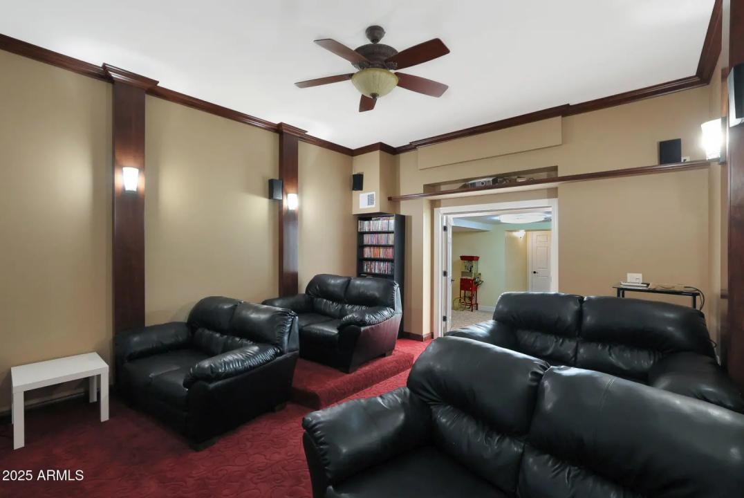 Real Estate Picture 18