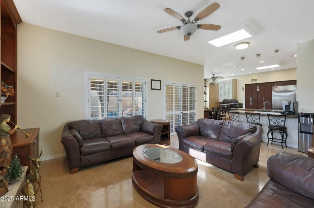 Real Estate Picture 13