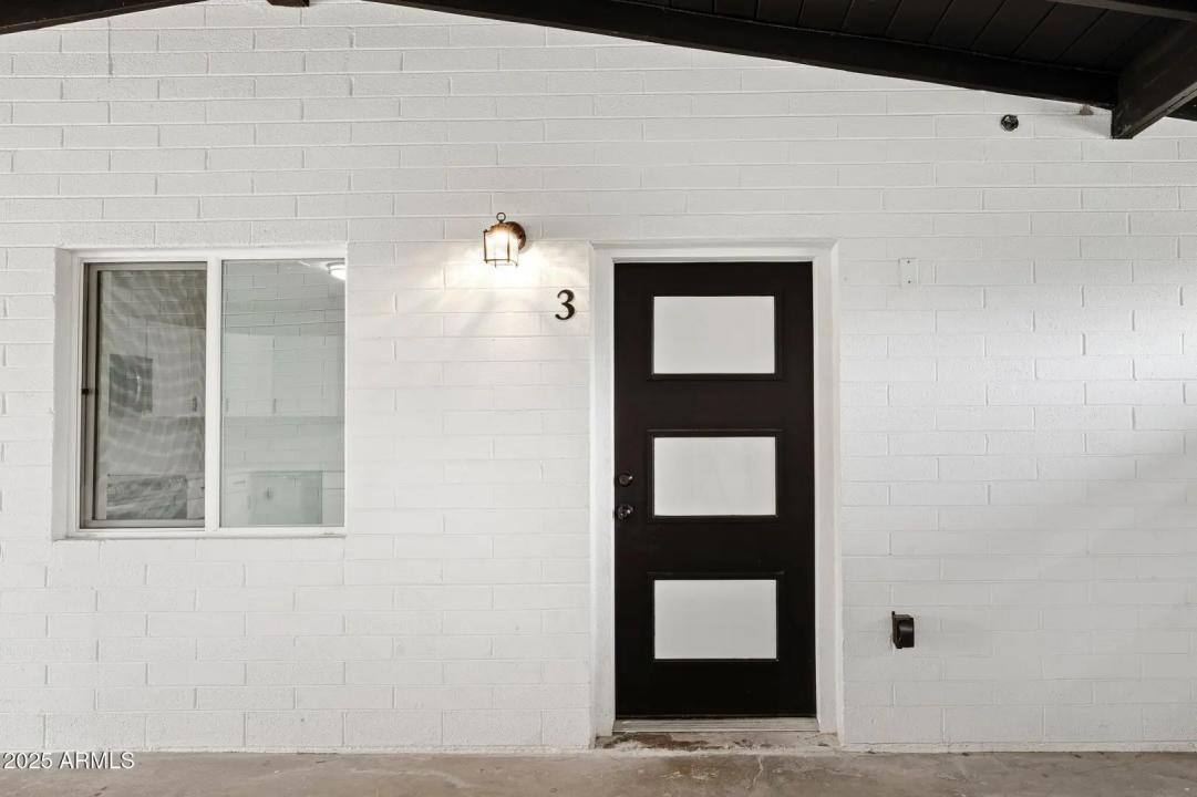 Real Estate Picture 11