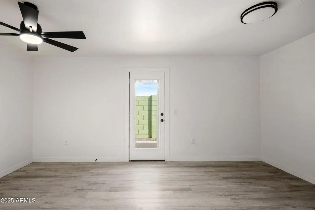 Real Estate Picture 20