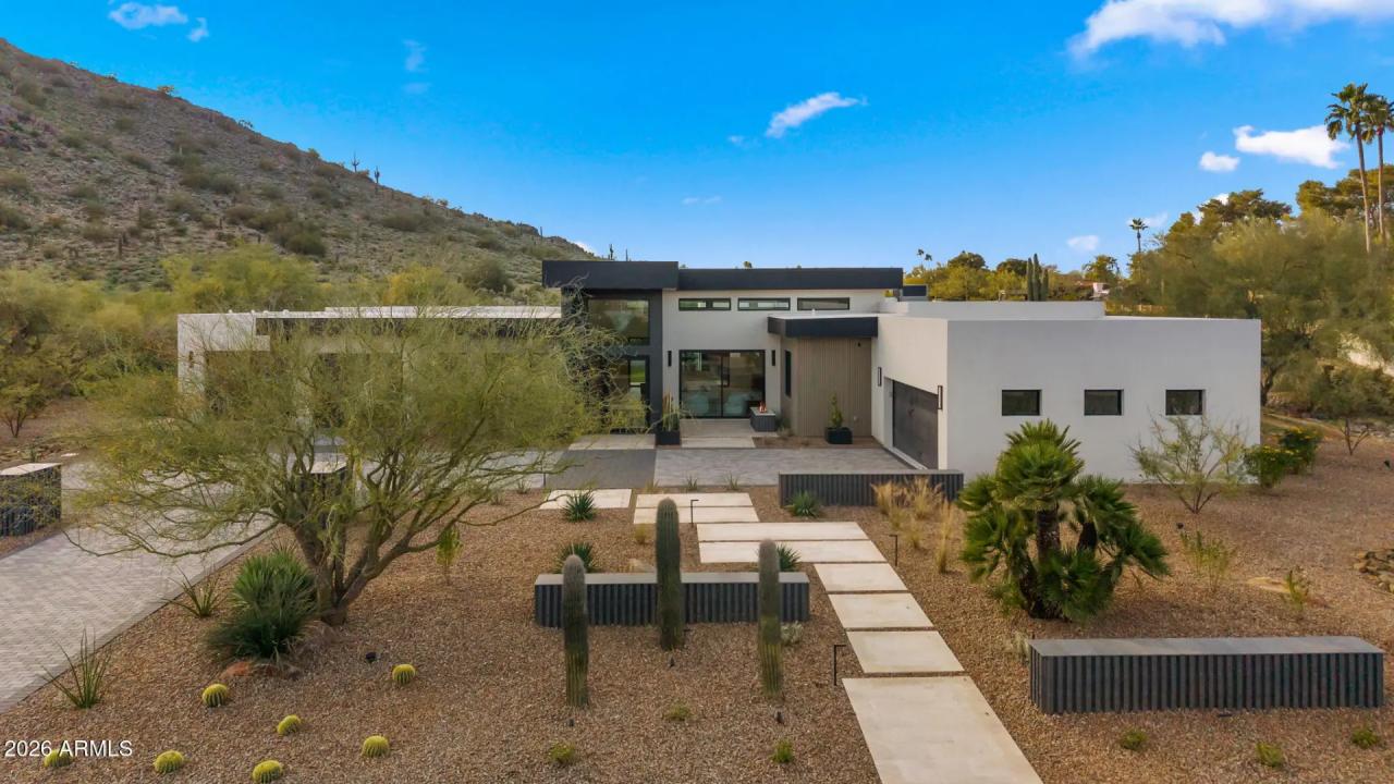 Real Estate Picture 7