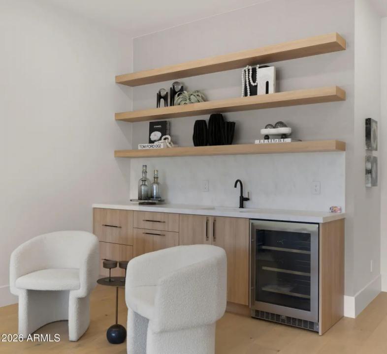 Real Estate Picture 34