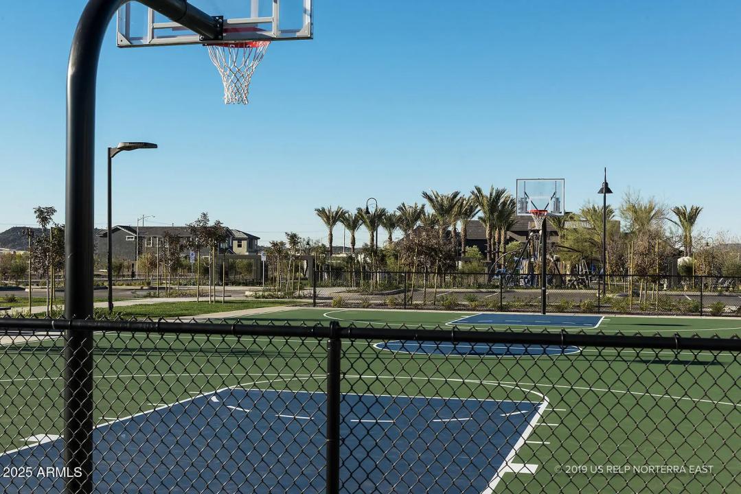 Real Estate Picture 52