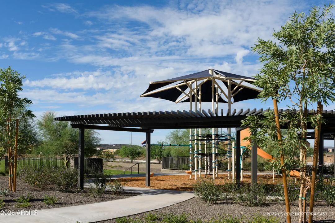 Real Estate Picture 71