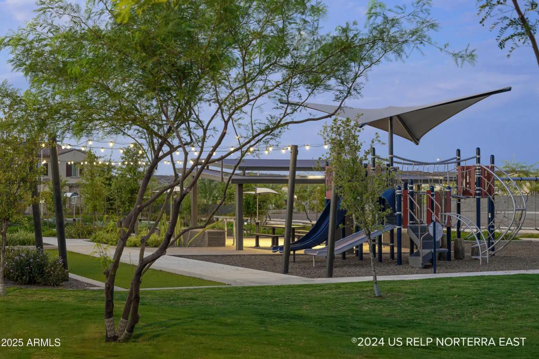 Real Estate Picture 75