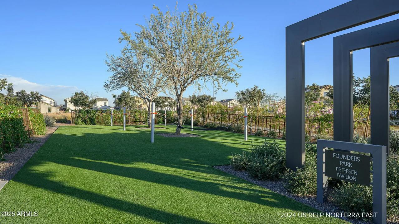 Real Estate Picture 79