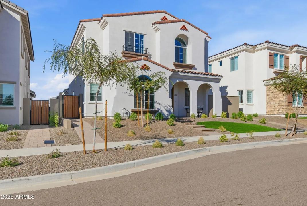 Real Estate Picture 32