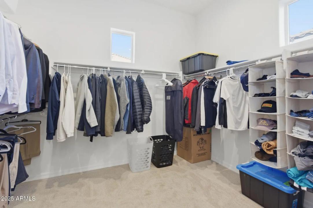 Real Estate Picture 14