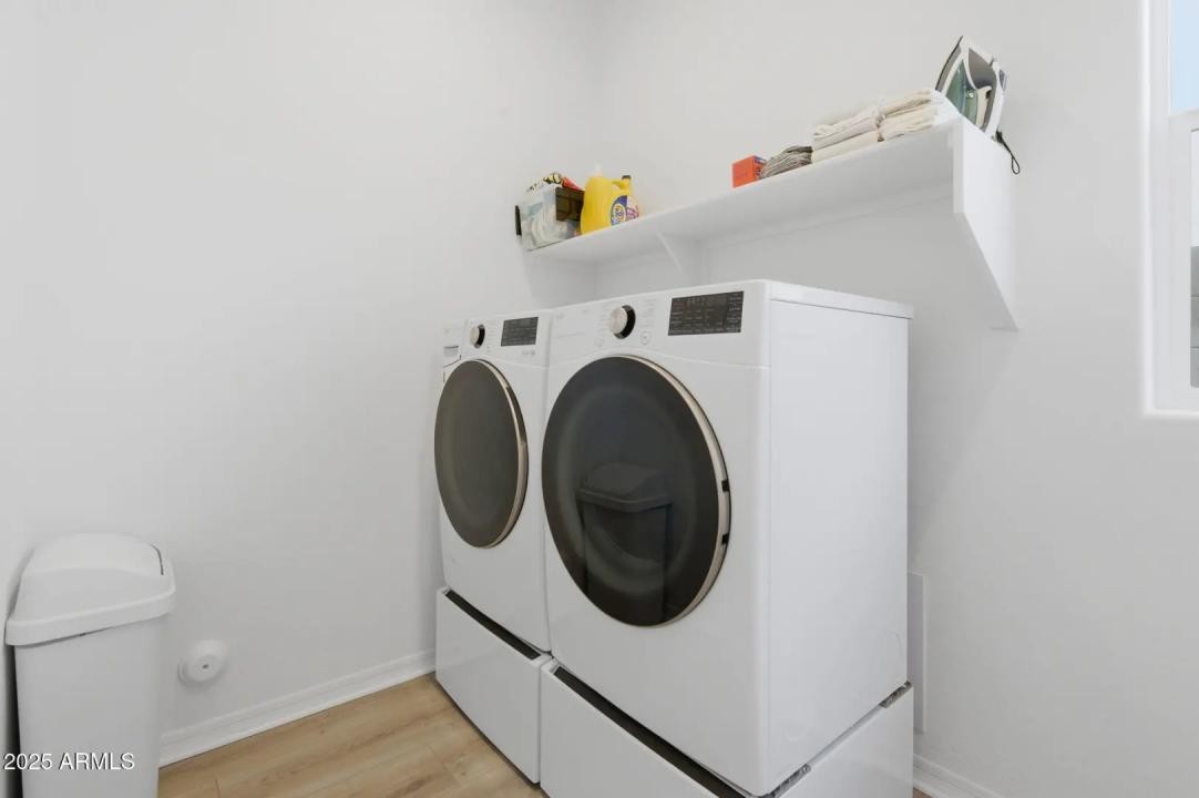 Real Estate Picture 15