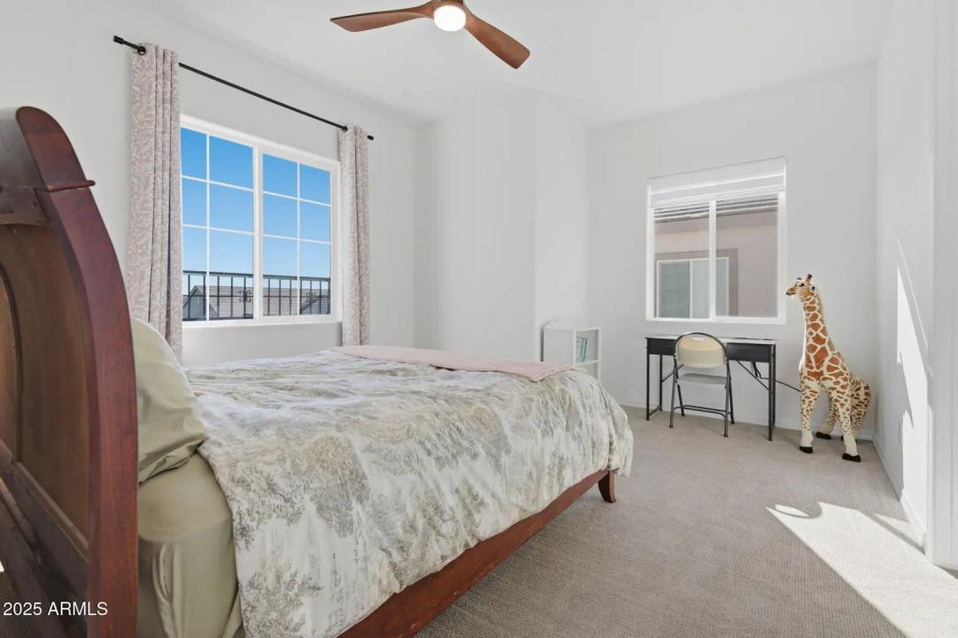 Real Estate Picture 19