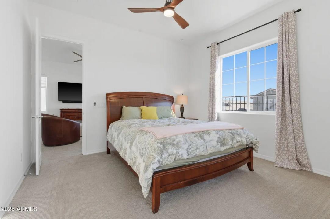 Real Estate Picture 20