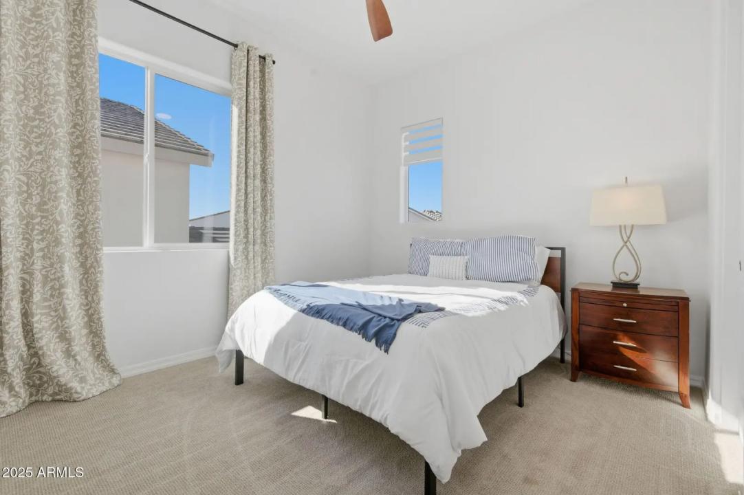 Real Estate Picture 22