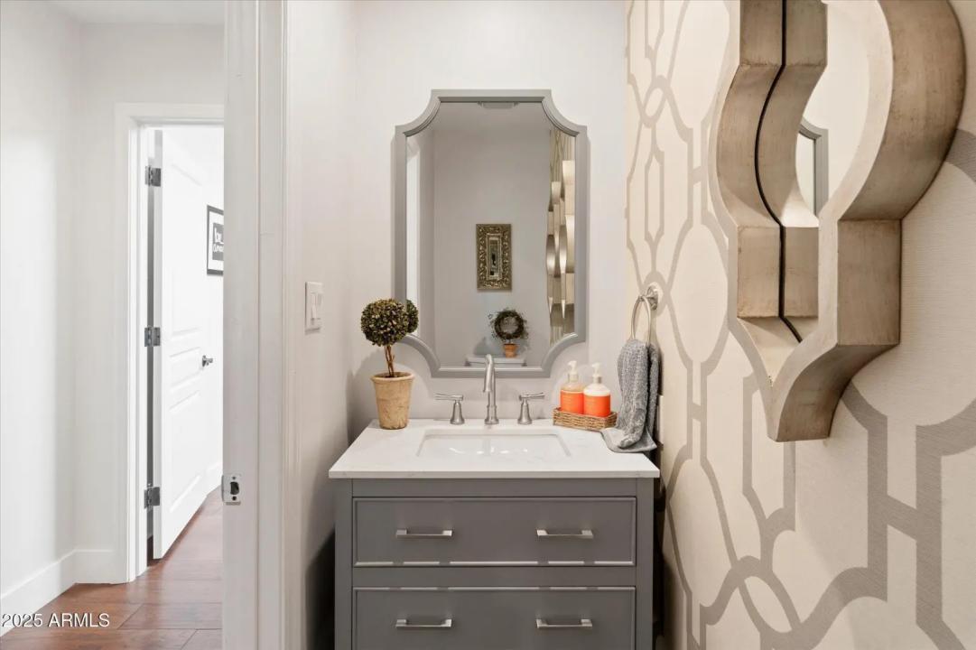 Real Estate Picture 30