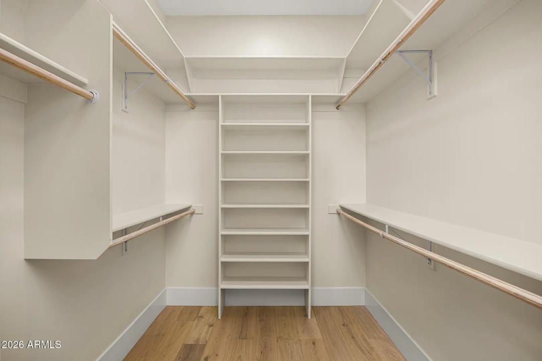 Real Estate Picture 17