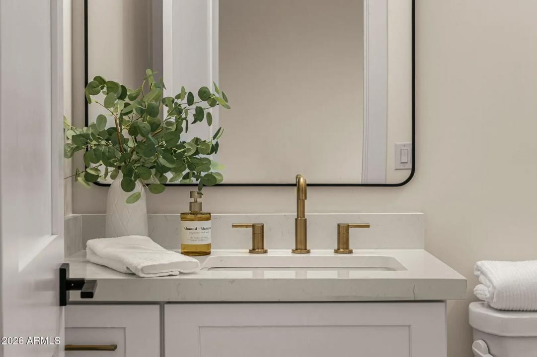 Real Estate Picture 19