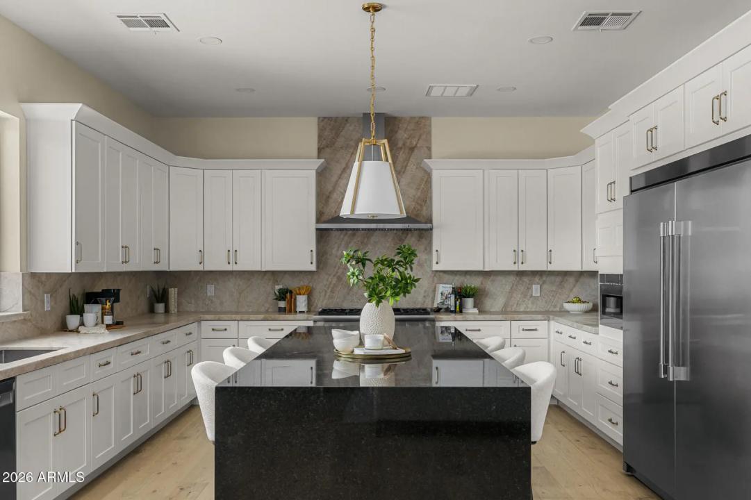 Real Estate Picture 2
