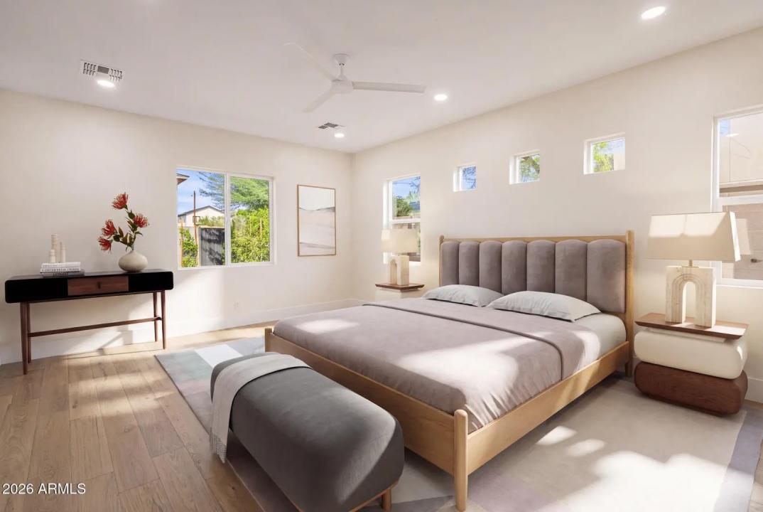Real Estate Picture 6