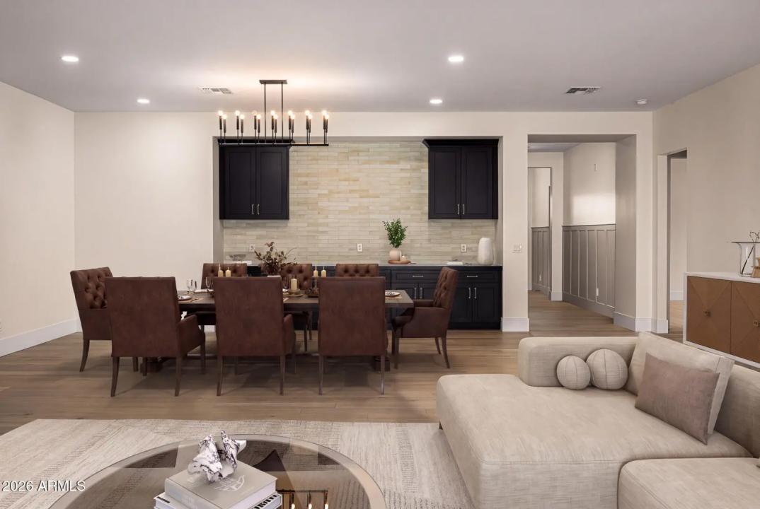 Real Estate Picture 8