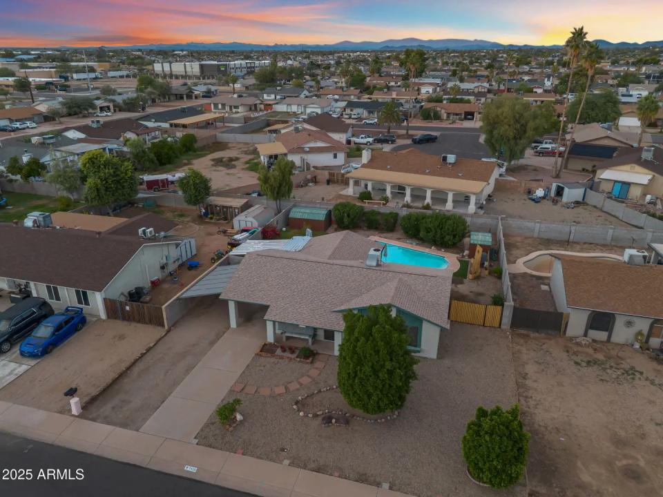 Real Estate Picture 28