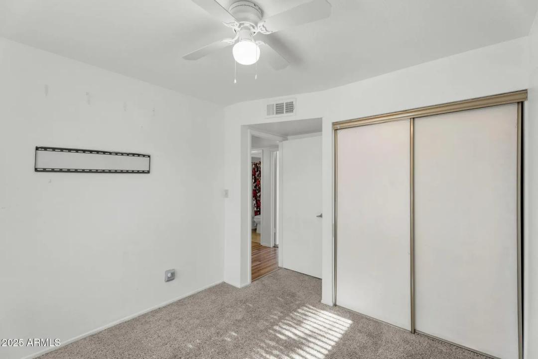 Real Estate Picture 28