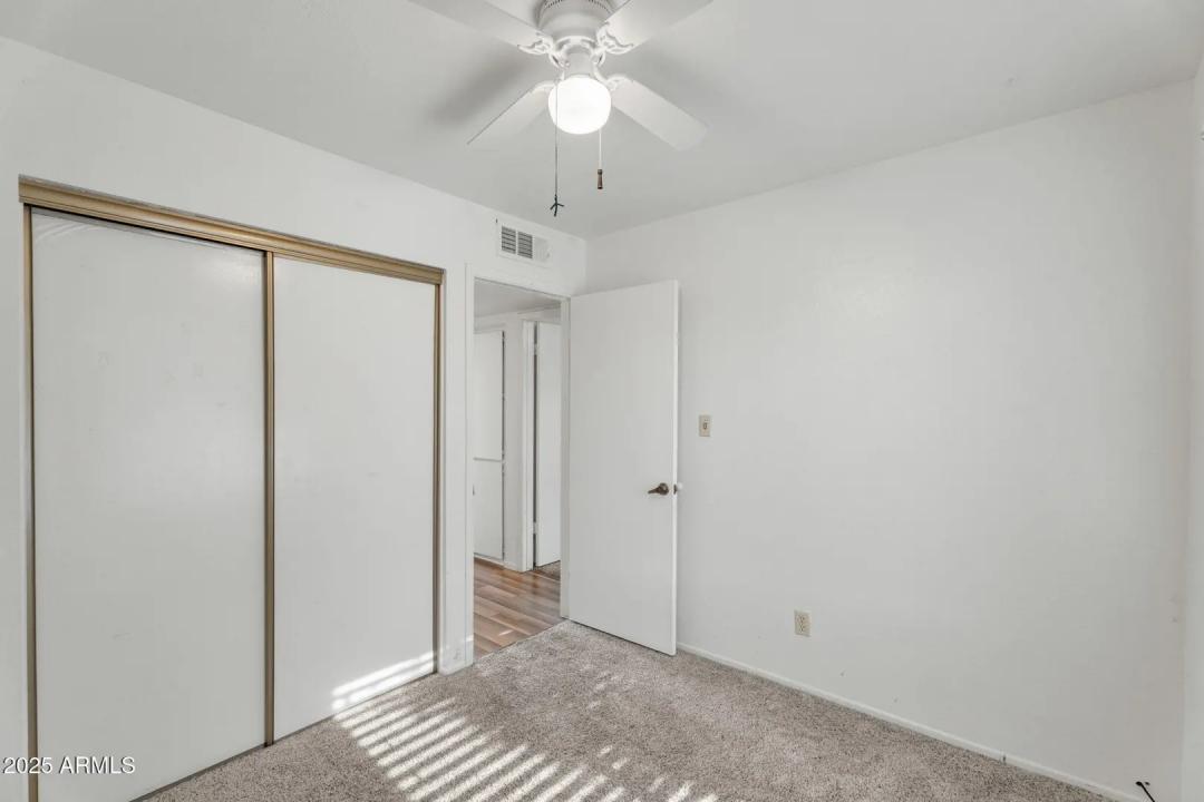 Real Estate Picture 24