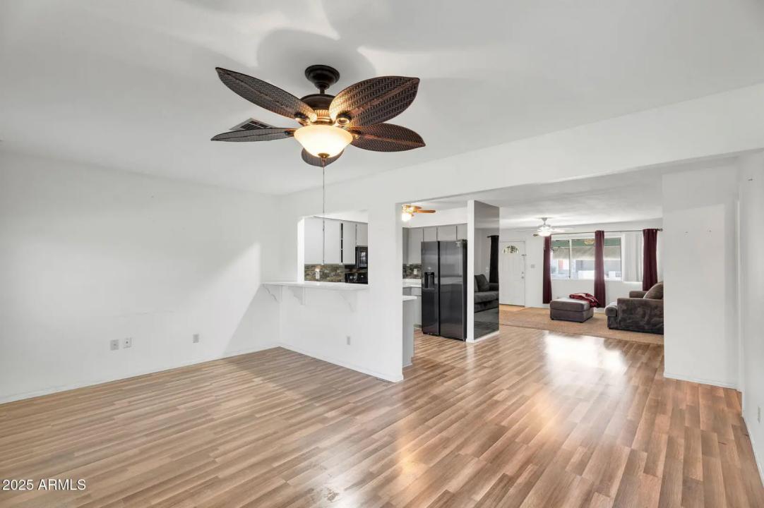 Real Estate Picture 22