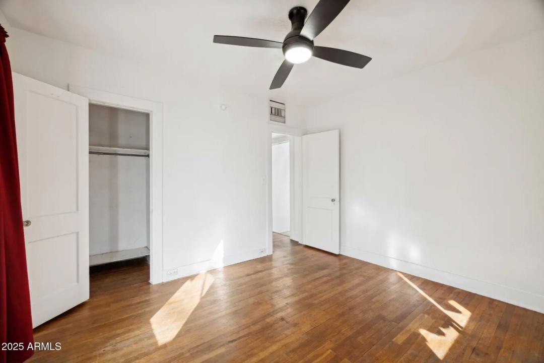 Real Estate Picture 20