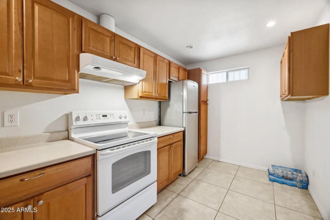 Real Estate Picture 32