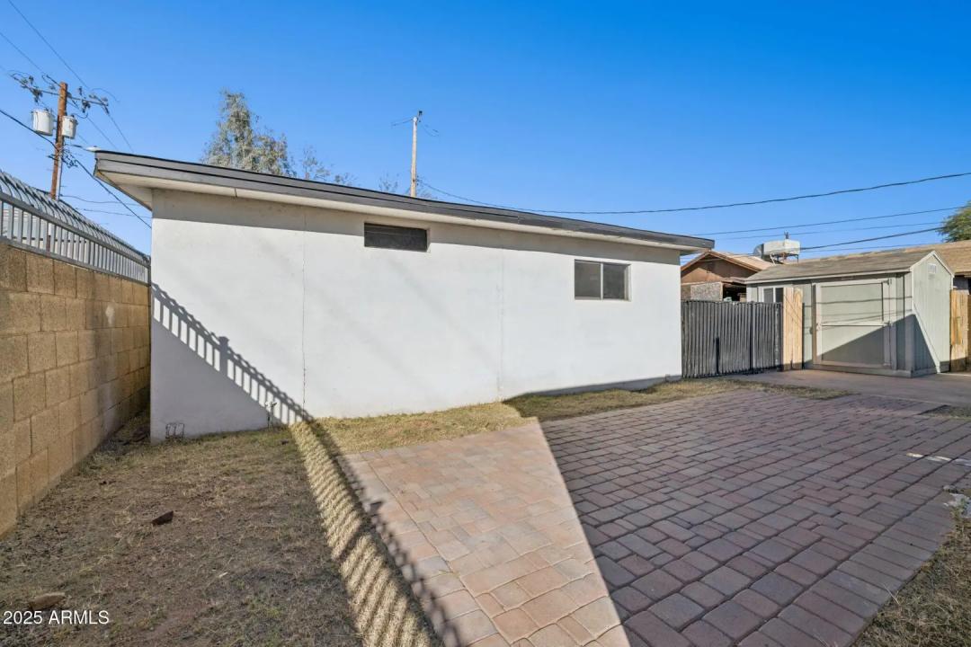 Real Estate Picture 35