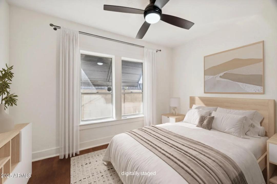 Real Estate Picture 4