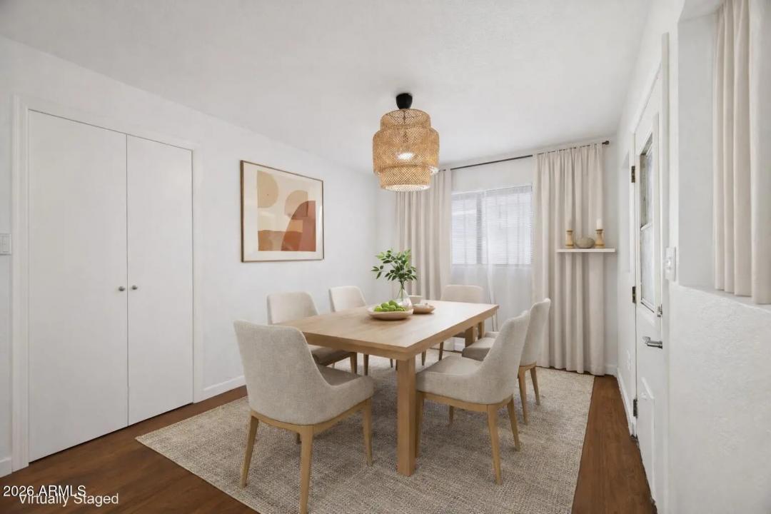 Real Estate Picture 7