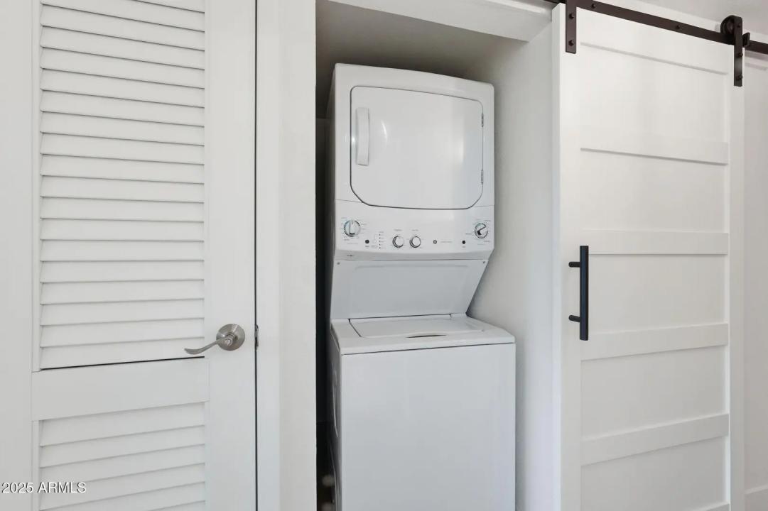 Real Estate Picture 18