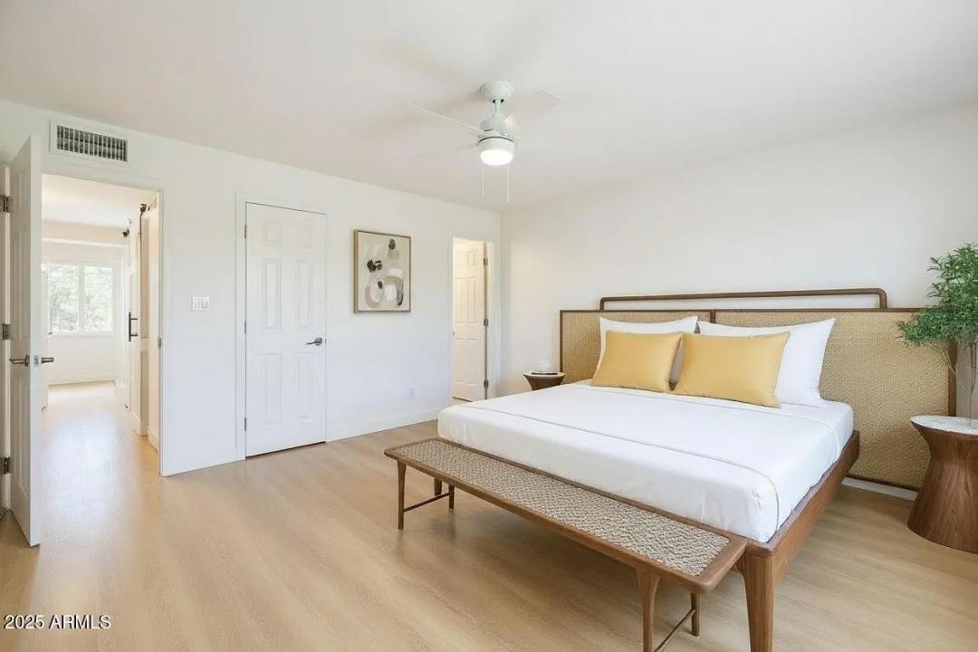 Real Estate Picture 10