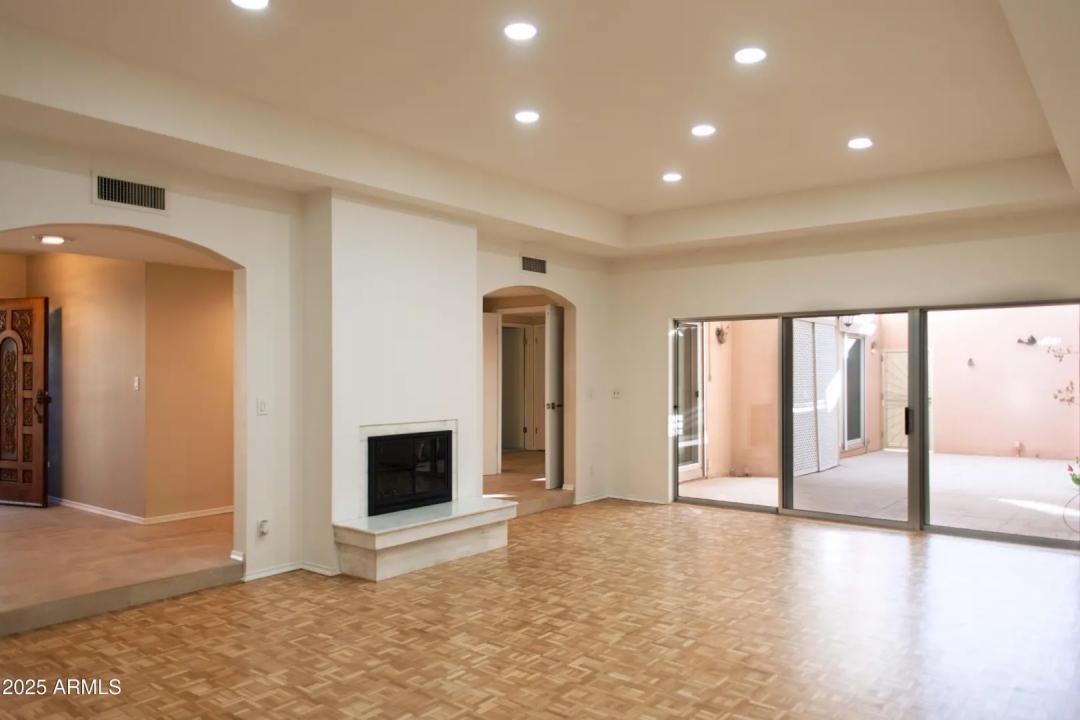 Real Estate Picture 6