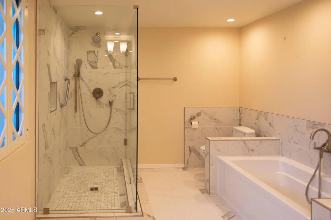 Real Estate Picture 24