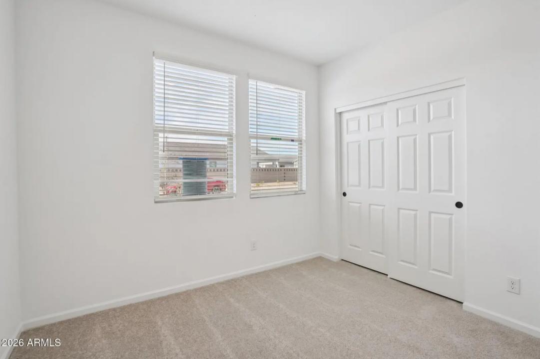 Real Estate Picture 15