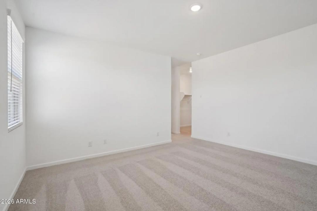 Real Estate Picture 32