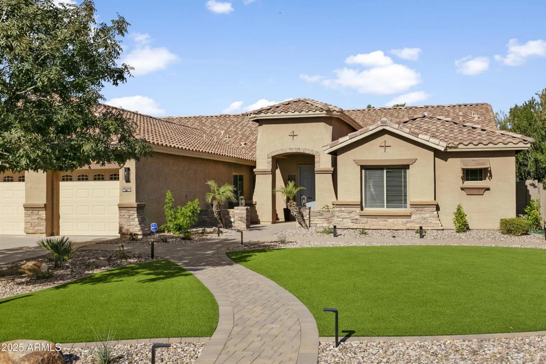 Real Estate Picture 5